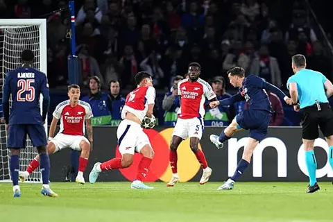 أرسنال يتوه في حديقة الأمراء.. باريس إلى نهائي دوري أبطال أوروبا (فيديو)